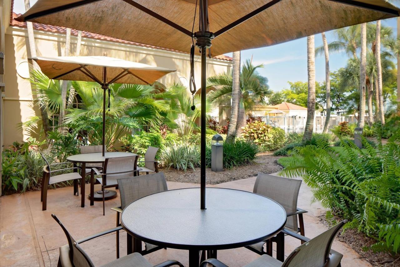 Courtyard By Marriott Fort Lauderdale North/Cypress Creek Ξενοδοχείο Εξωτερικό φωτογραφία