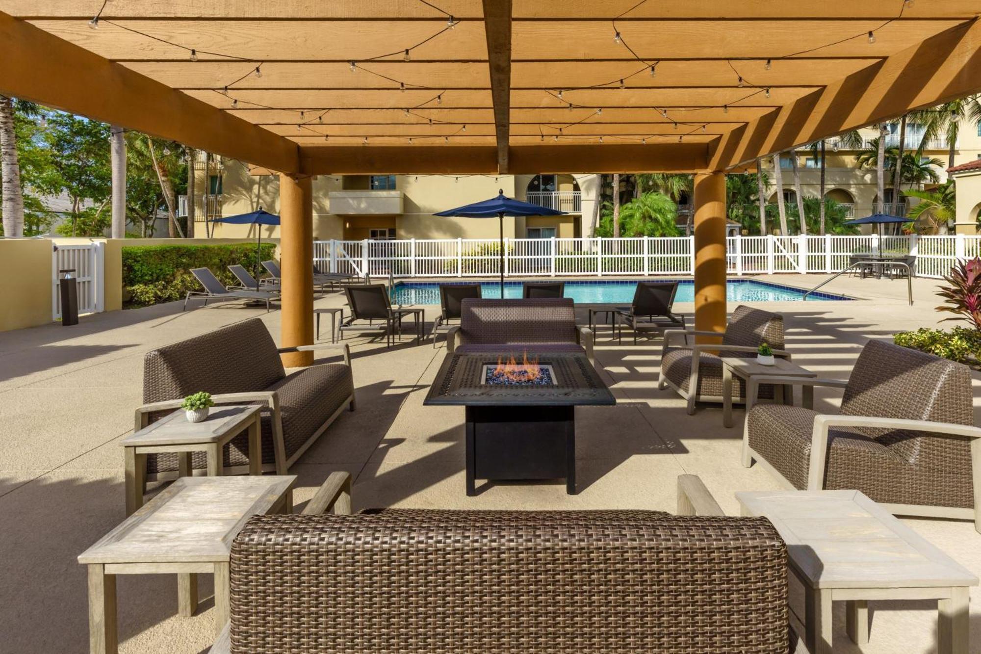 Courtyard By Marriott Fort Lauderdale North/Cypress Creek Ξενοδοχείο Εξωτερικό φωτογραφία