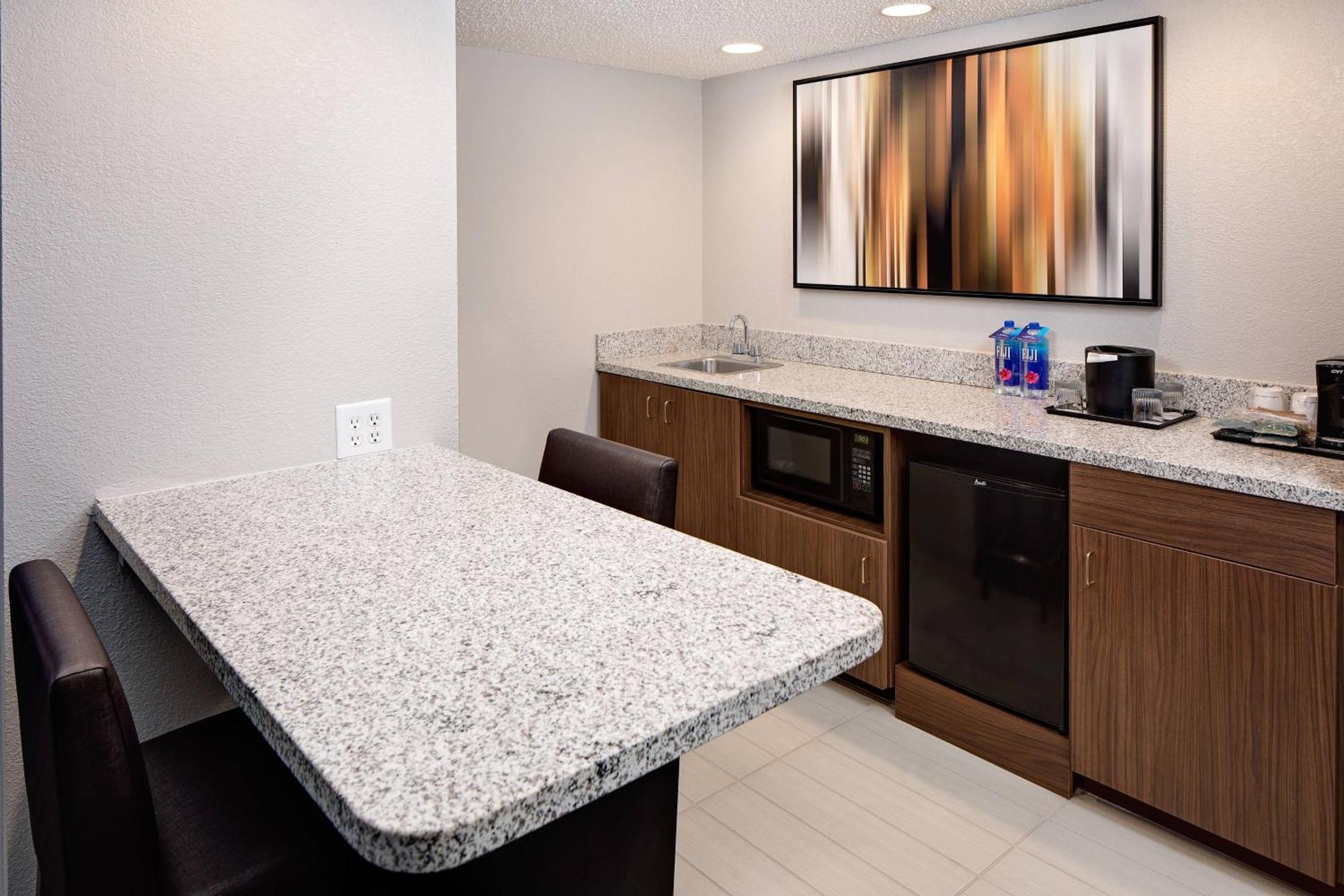 Courtyard By Marriott Fort Lauderdale North/Cypress Creek Εξωτερικό φωτογραφία