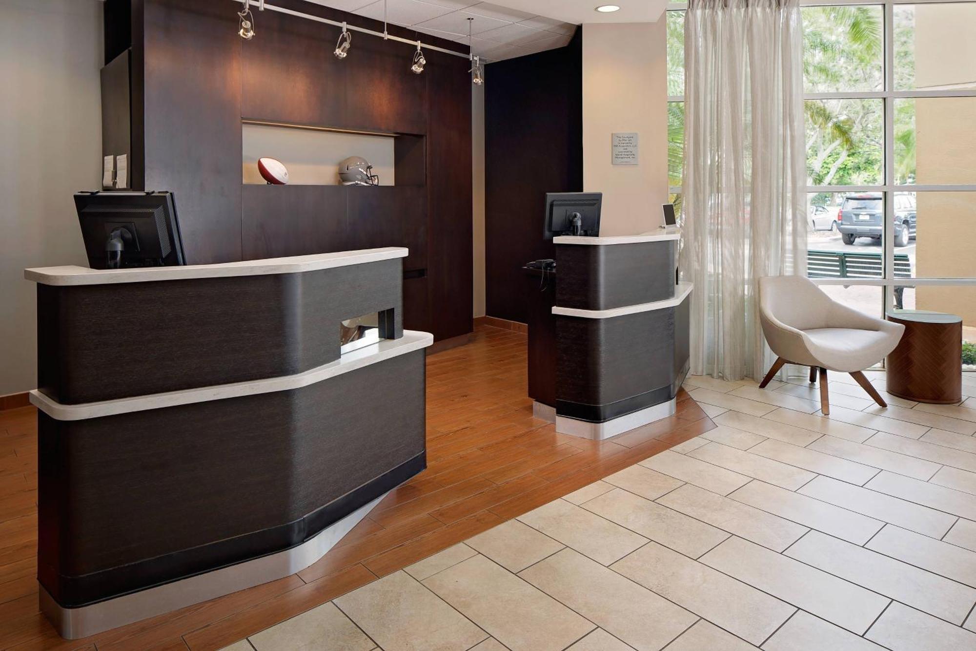 Courtyard By Marriott Fort Lauderdale North/Cypress Creek Εξωτερικό φωτογραφία