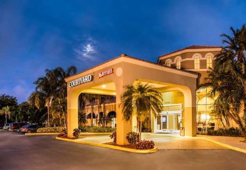 Courtyard By Marriott Fort Lauderdale North/Cypress Creek Εξωτερικό φωτογραφία